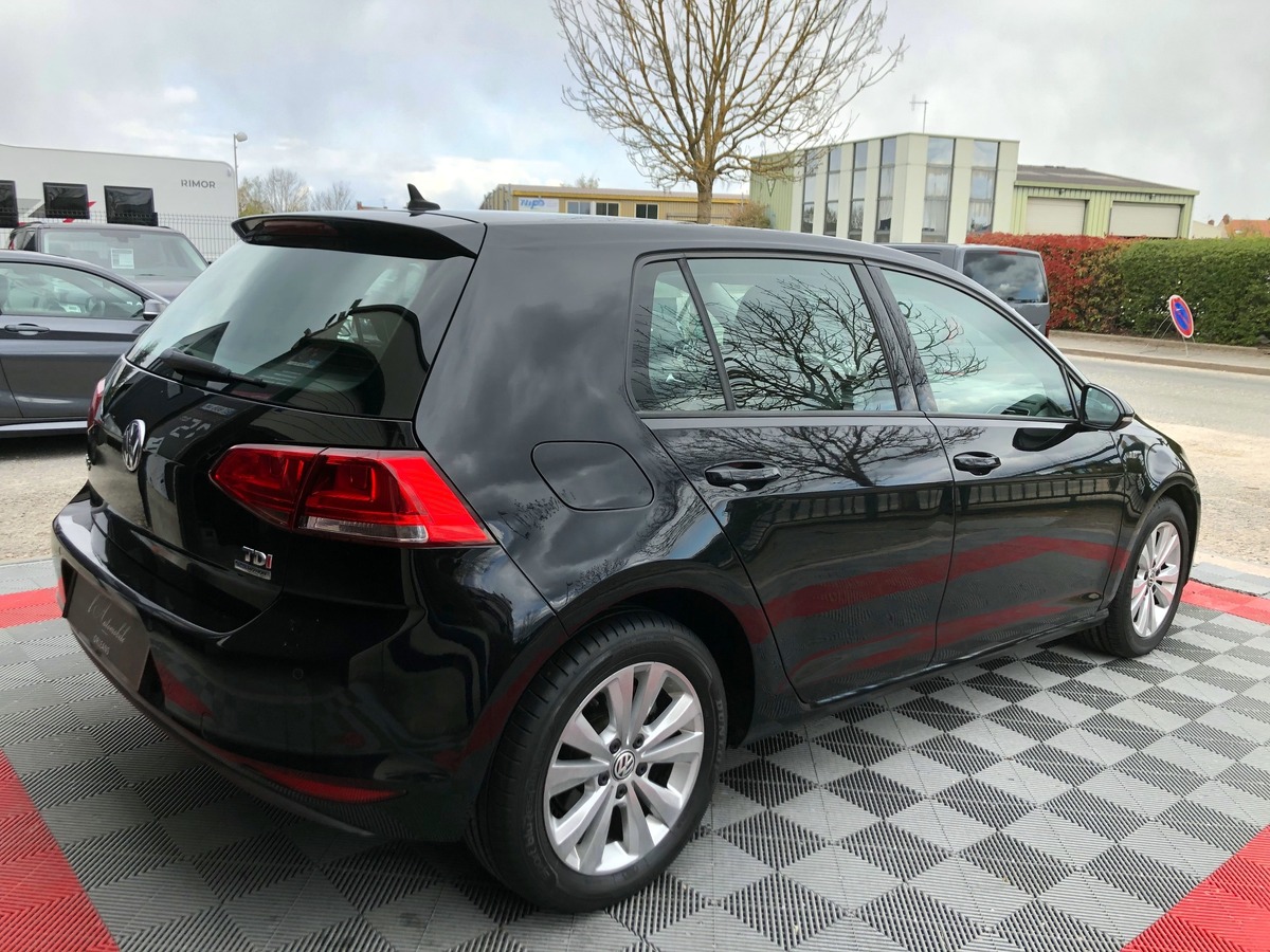 Volkswagen Golf VII 7 1.6 TDI 105 CONFORT BUSINESS