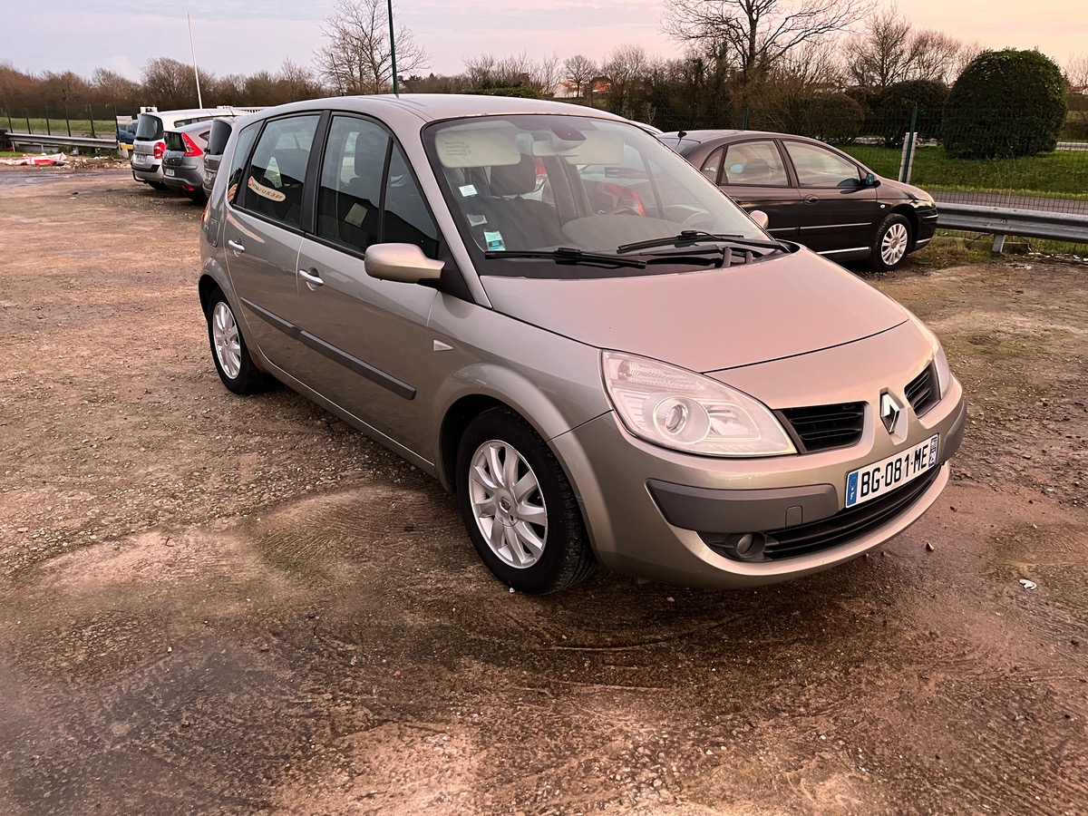 RENAULT Megane 1.5 dci 168279KM