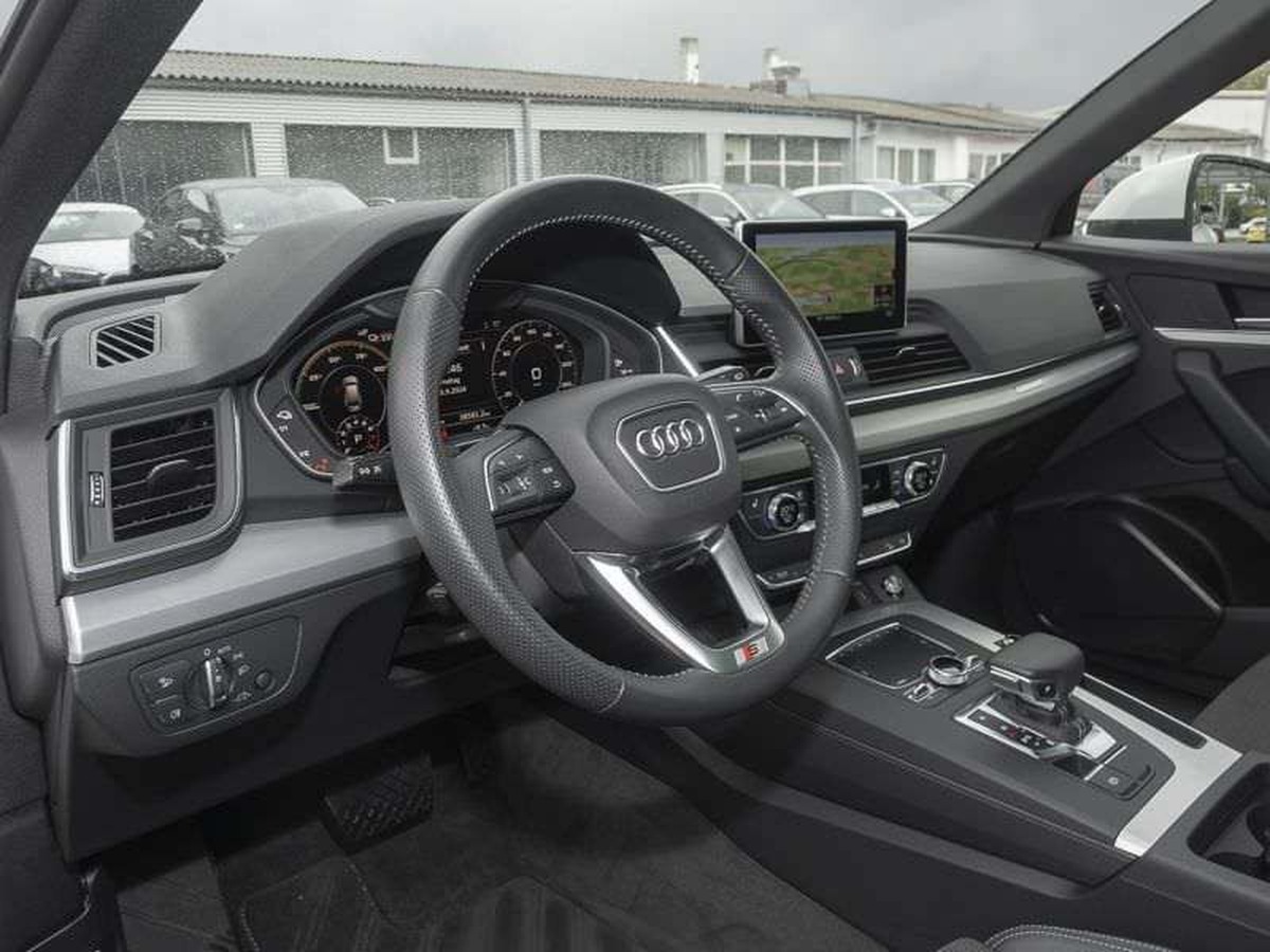 Audi Q5 50 TFSI e 299ch S line quattro S tronic 7/toit ouvrant/hayon électrique/caméra