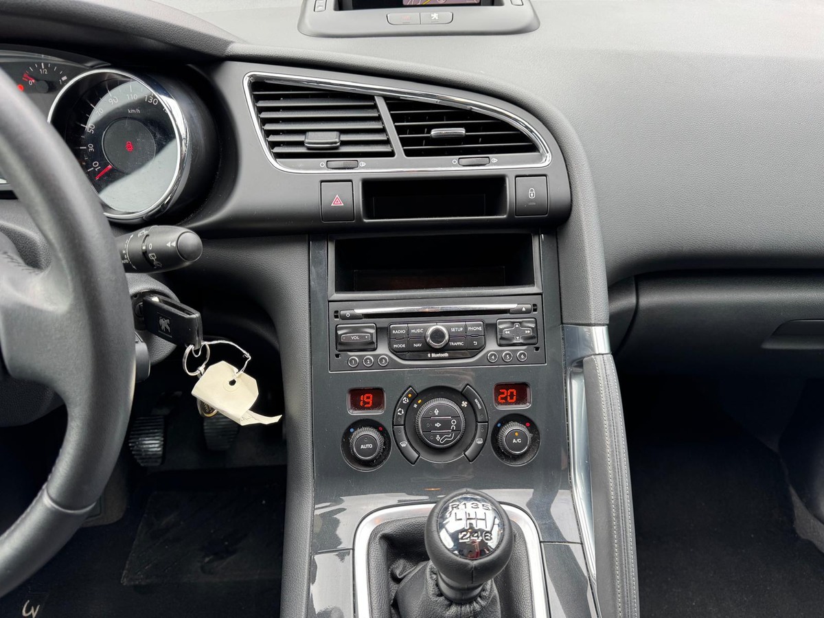 Peugeot 3008 1.6 HDi 115cv Active - Garantie