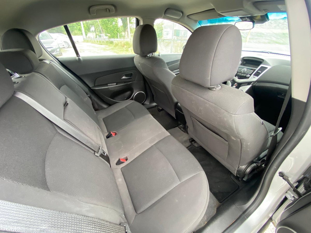 Chevrolet Cruze 1.6 16v