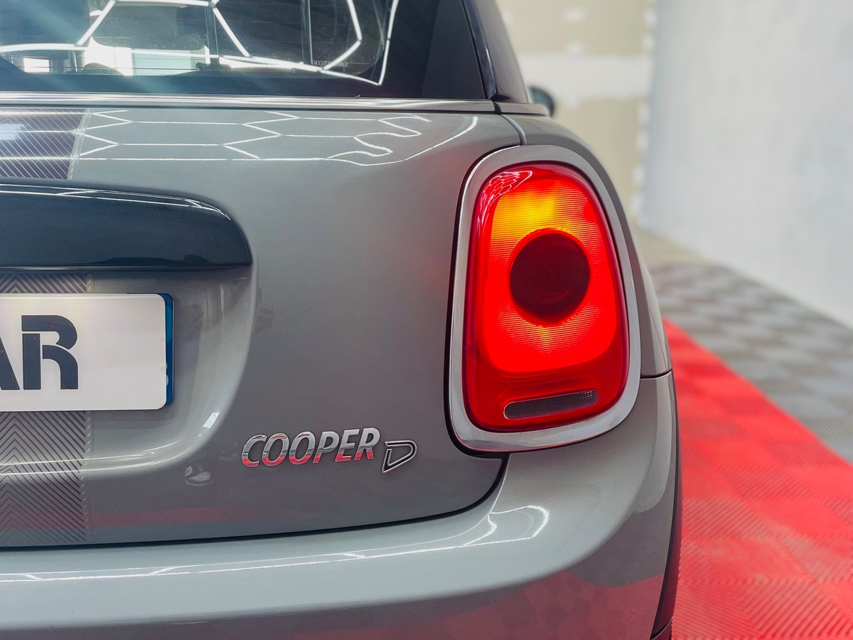Mini Mini Cooper Shoreditch 1.5D 115ch BVA Garantie 1 an ✅
