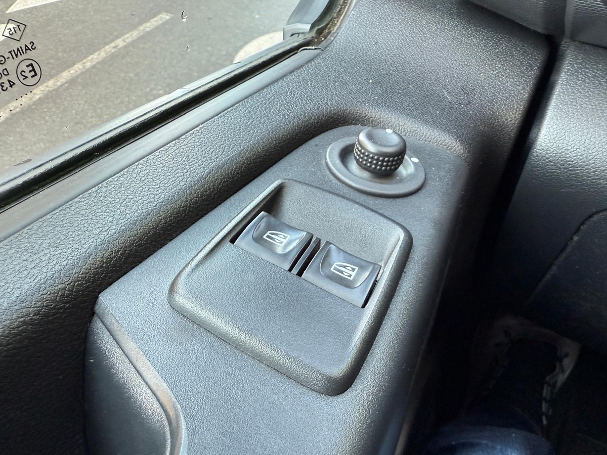 RENAULT Trafic III (2) FOURGON L2H1 2.0 DCI 1300 120
