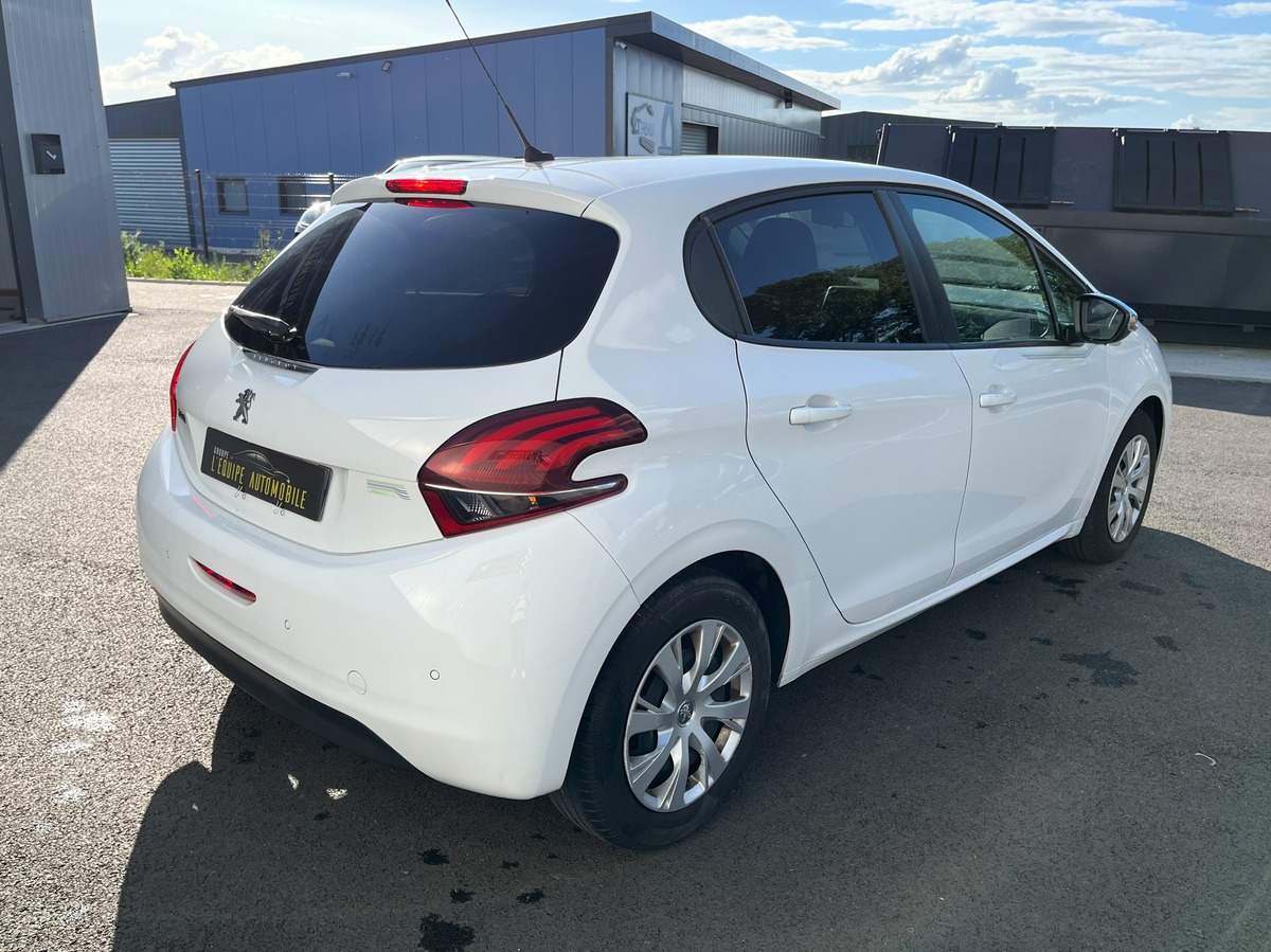 Peugeot 208 1.2 puretech 82 style