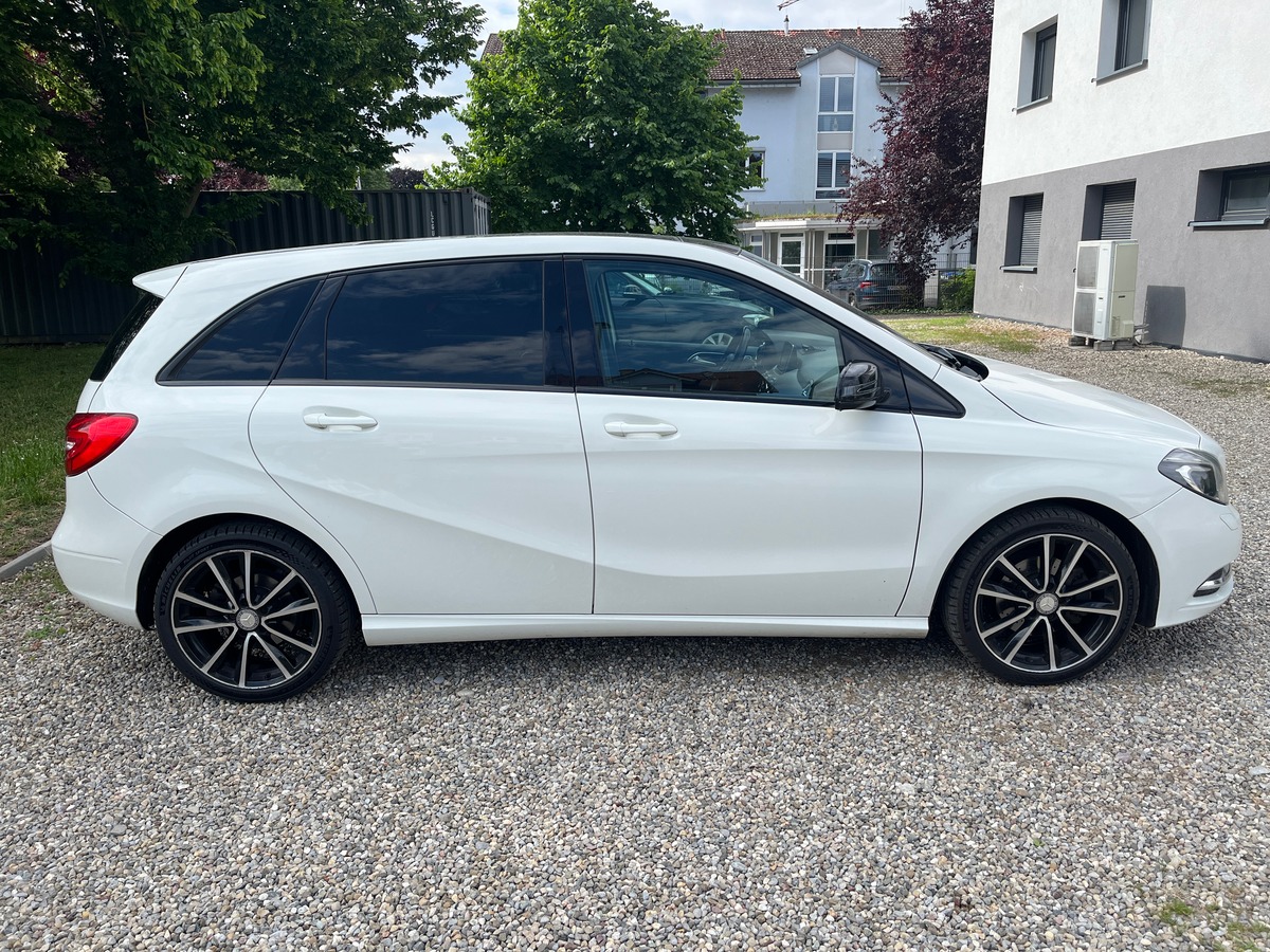 Mercedes-Benz Classe B 180 cdi Fascination, TOIT OUVRANT, RADAR, CAMERA, REGULATEUR