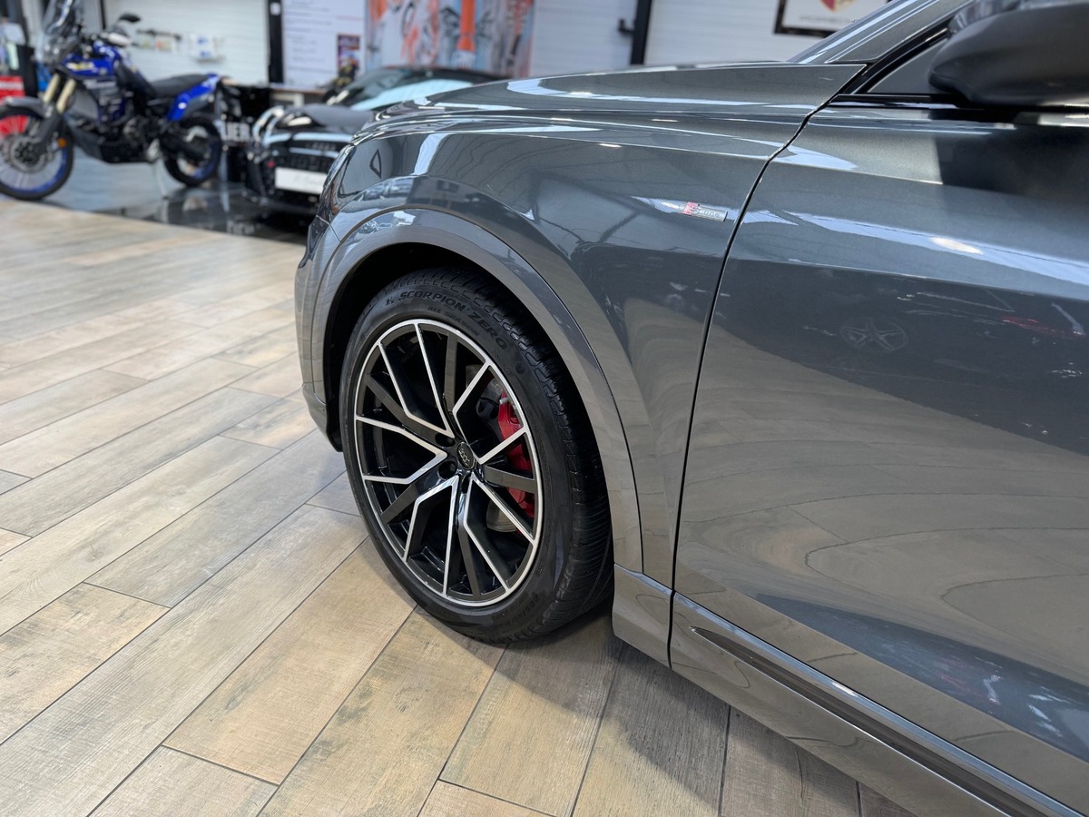 Audi Q8 50 3.0 TDI V6  Mild Hybrid Quattro 286 cv