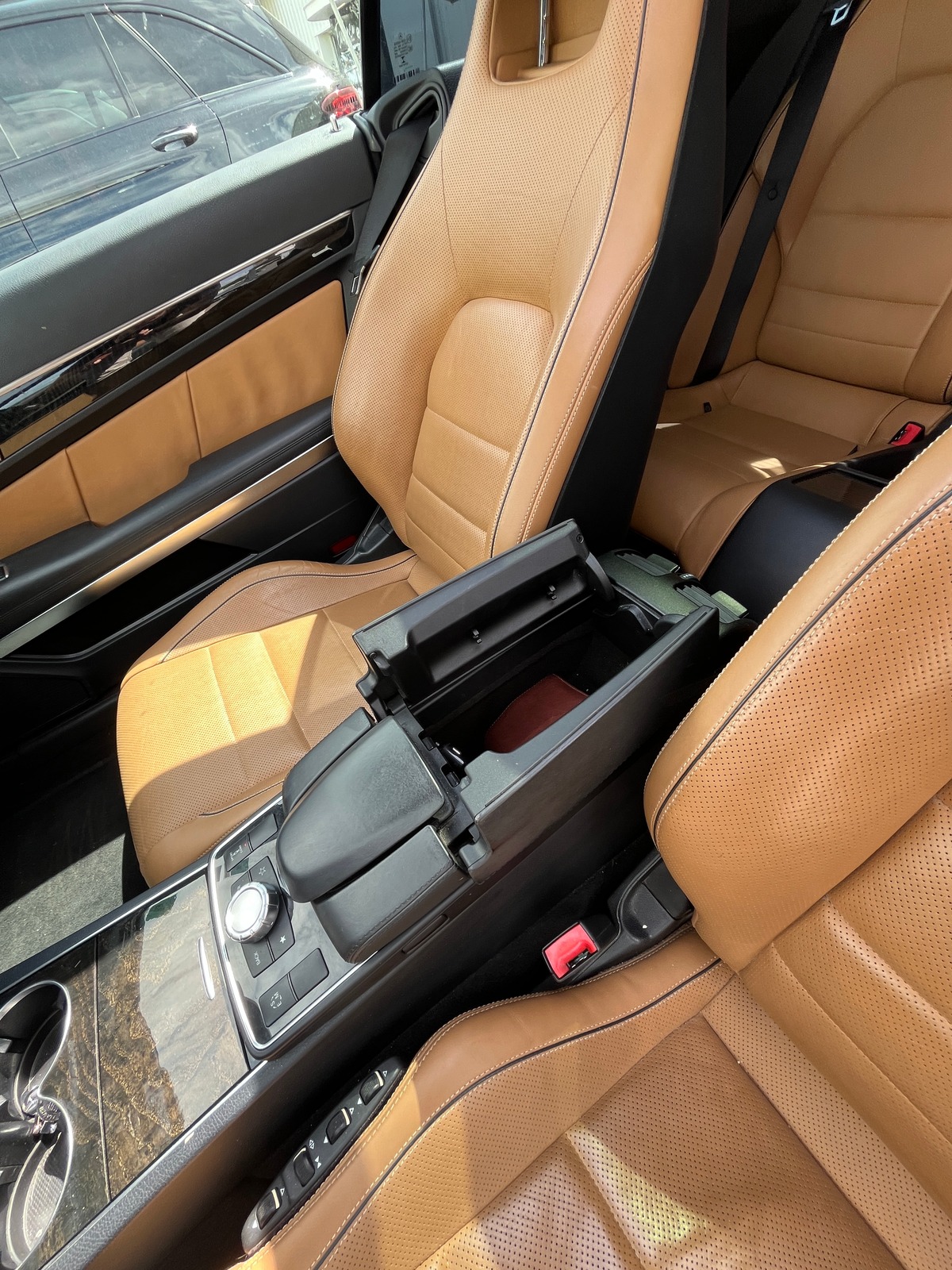 Mercedes-Benz Classe E Coupé 550 AMG V8 BI-TURBO 408ch