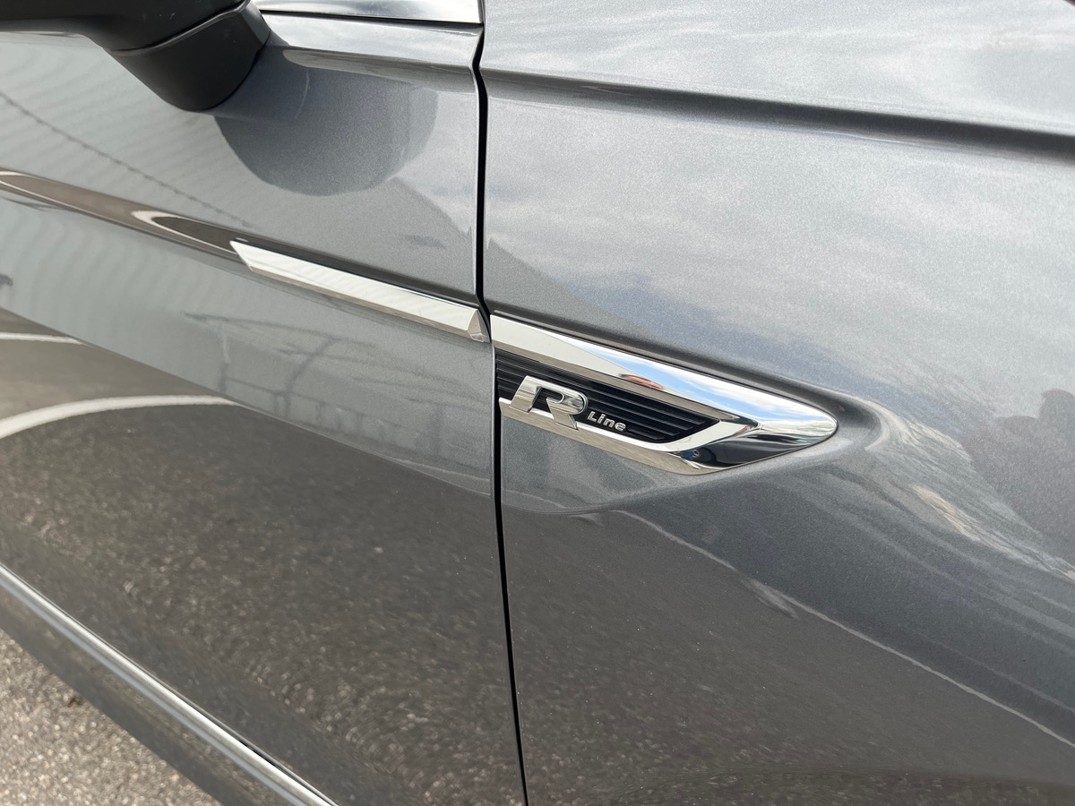 Volkswagen Tiguan 2.0 TDI 150ch DSG7 CARAT R-LINE , Suivi complet, Toit ouvrant, I-Cockpit