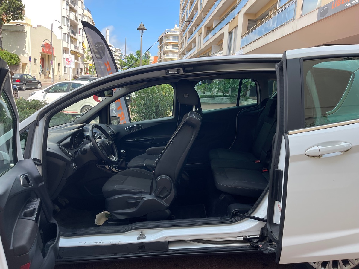 Ford B-max 1.0 SCTI 125 CV / Clim Auto / Radar / Finition Titanium