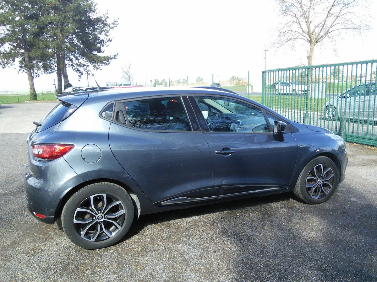 Renault CLIO IV 1.2 75 LIMITED 12895km