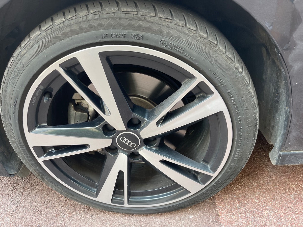 Audi A3 Sportback 35 TFSI 150 CV / Toit Ouvrant / S Line / Intérieur Cuir