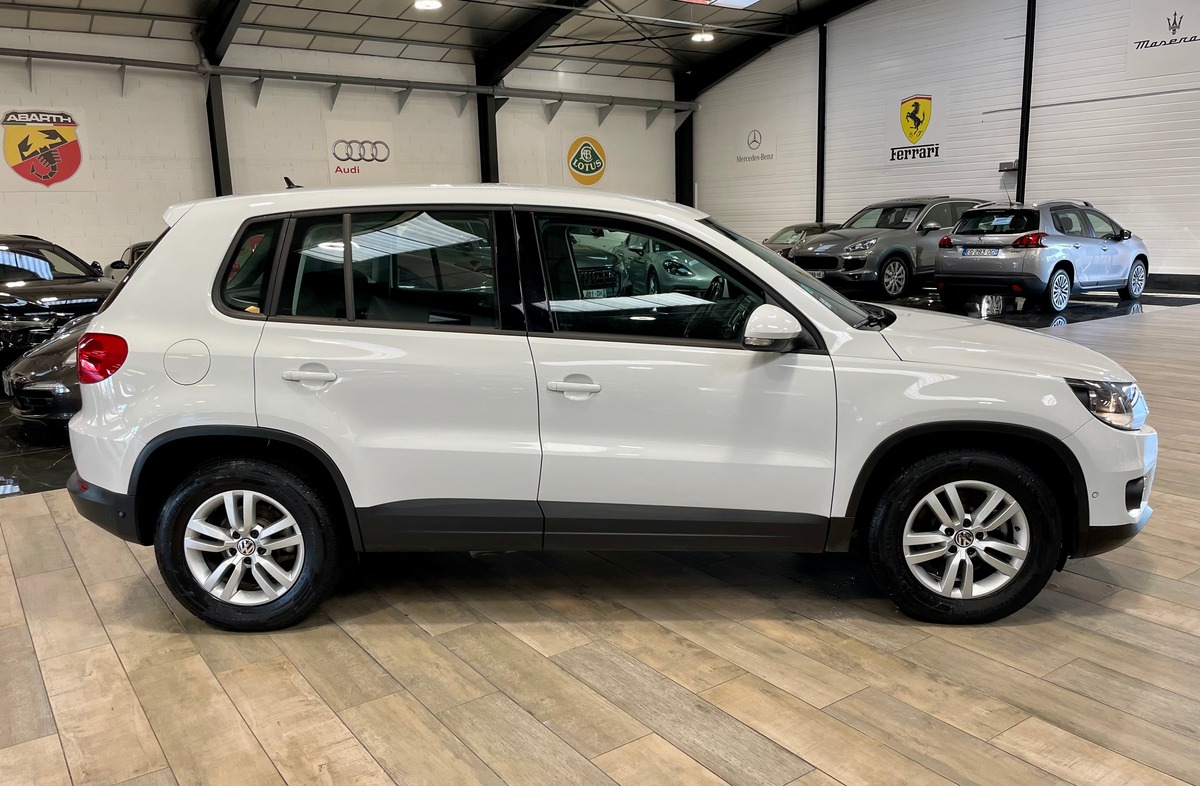 Volkswagen Tiguan (2) 2.0 TDi BlueMotion 110 a