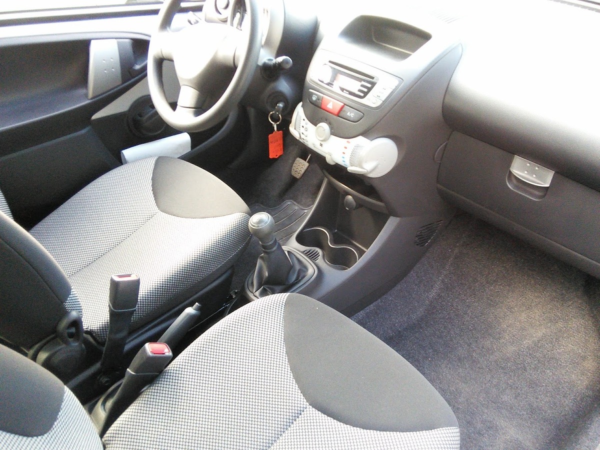 Toyota Aygo 1.0 68 CV 5 PORTES  CLIM