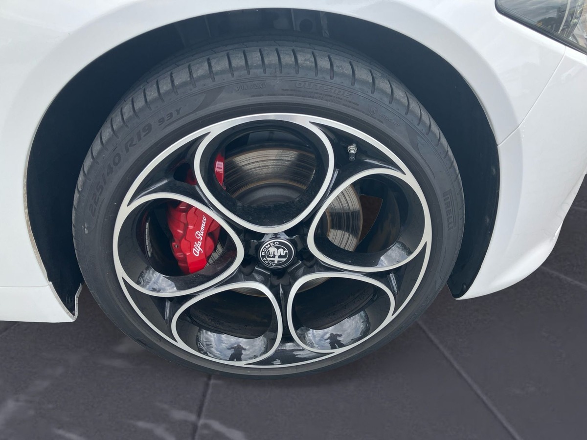 Alfa Romeo Giulia 2.0T 280ch Veloce Q4 AT8