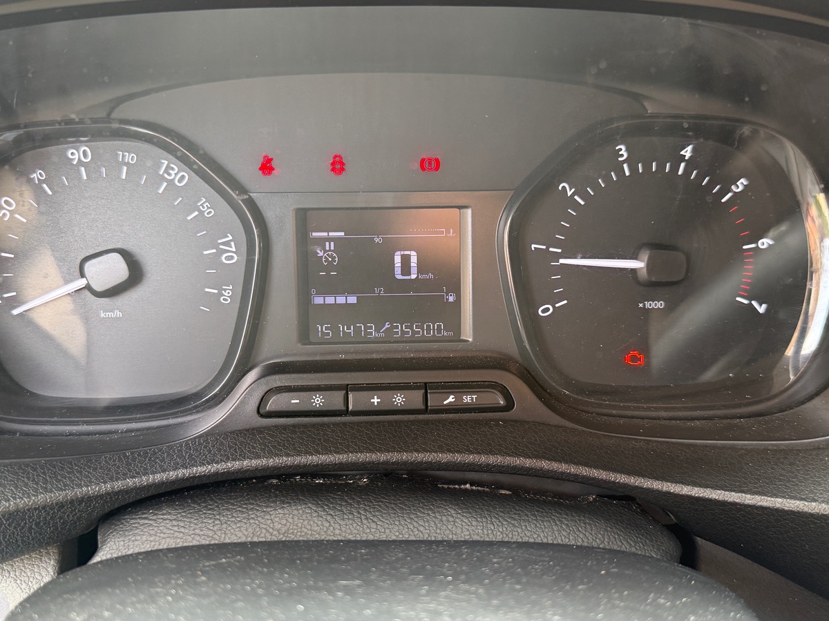Peugeot Expert III 2.0 BLUEHDI 120 S&S STANDARD