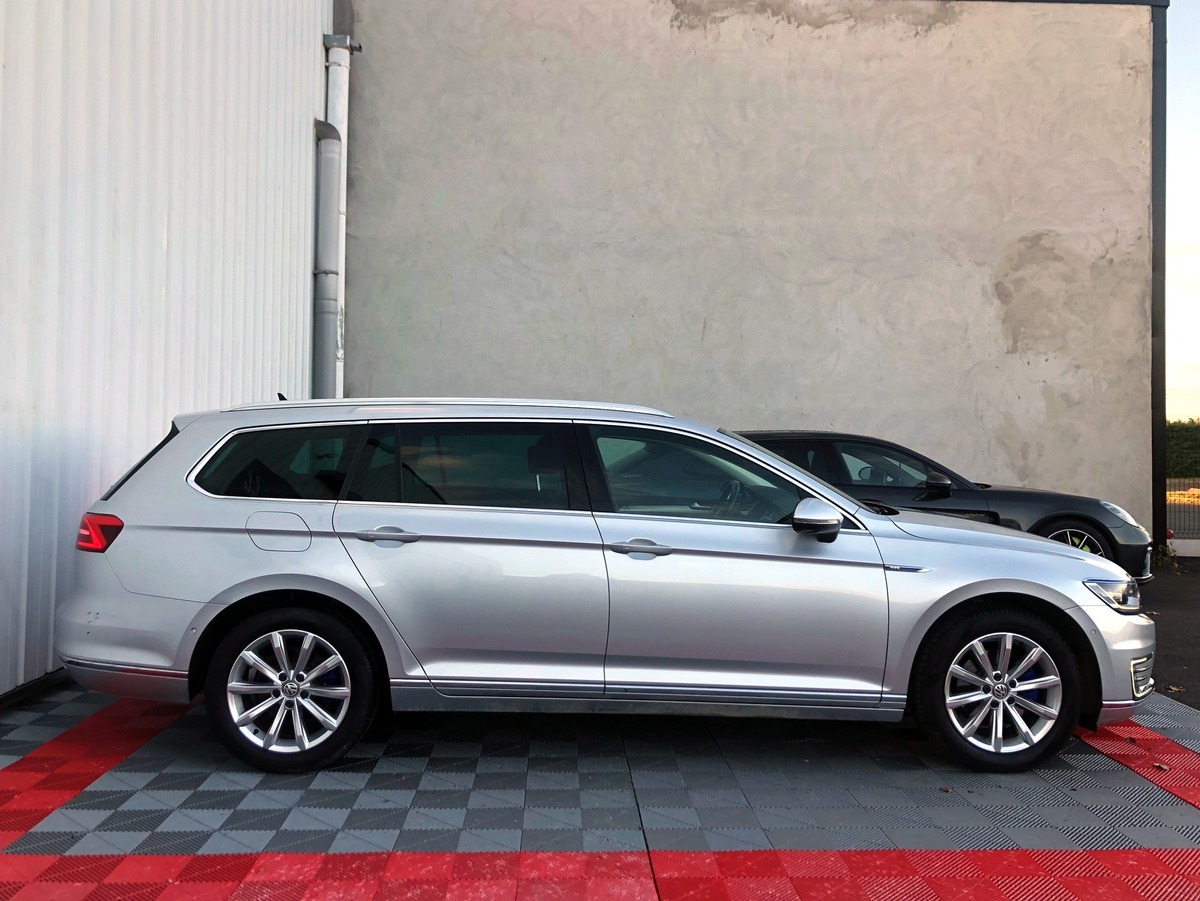 Volkswagen Passat SW VIII 1.4 TSi 218 HYBRID GTE