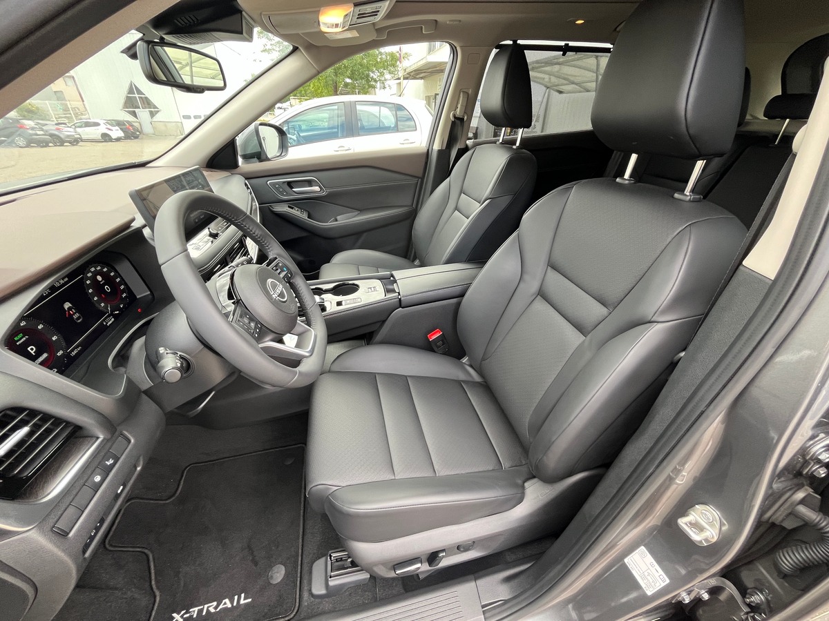Nissan NISSAN X TRAIL E POWER 204CH TEKNA, 3 ANS D'ENTRETIENS INCLUS, TOIT OUVRANT, SIEGES CHAUFFANT