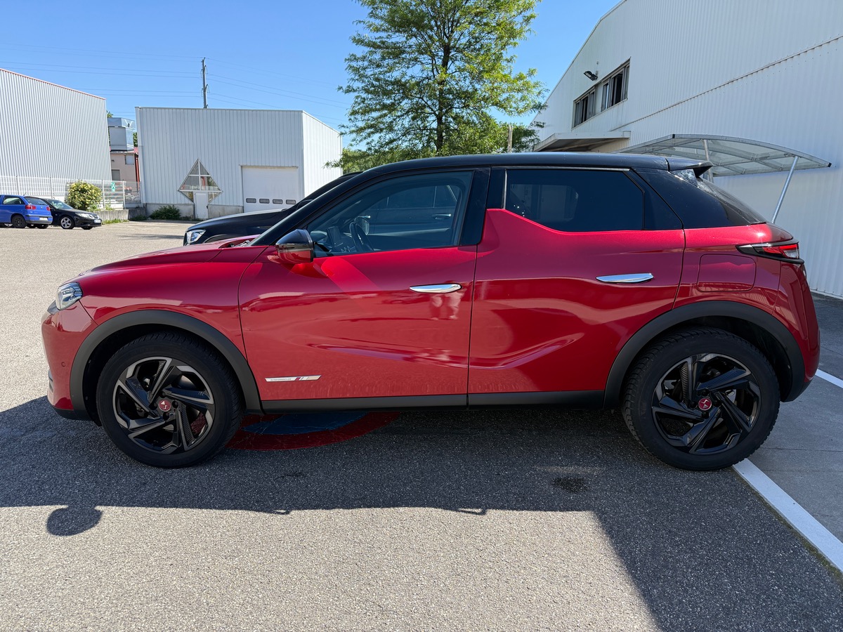 Citroën DS3 CROSSBACK 130 BLUEHDI EAT8 PERFORMANCE LINE, SUIVI COMPLET, CARPLAY