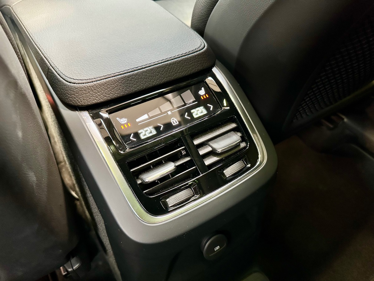 Volvo XC90 II (2) Recharge T8 390 AWD Inscription Geartronic 8 7PL