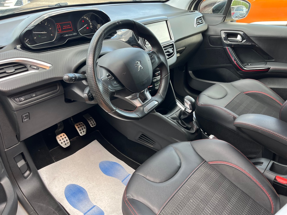 Peugeot 208 Phase 2 5 Portes 1.5 Blue HDi 100 CH GT LINE