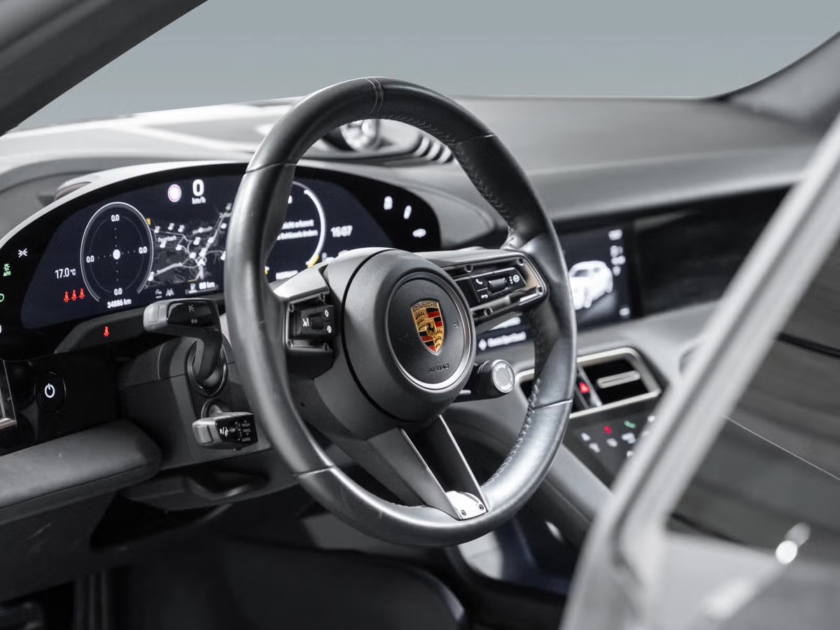 Porsche Taycan 4S Sport Turismo 571CH Performance Battery+ Chrono/Pano/360/Bose/Inno/Siège chauffant