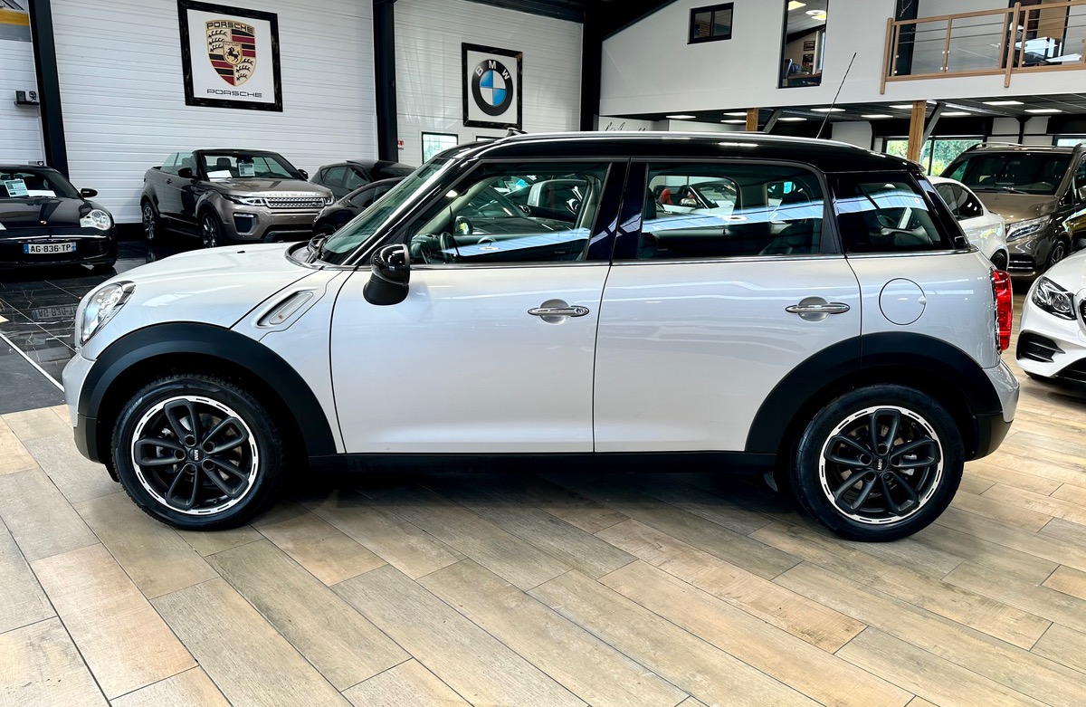 Mini Countryman (2) LCI Cooper 1.6 i 122 TO/Cuir b