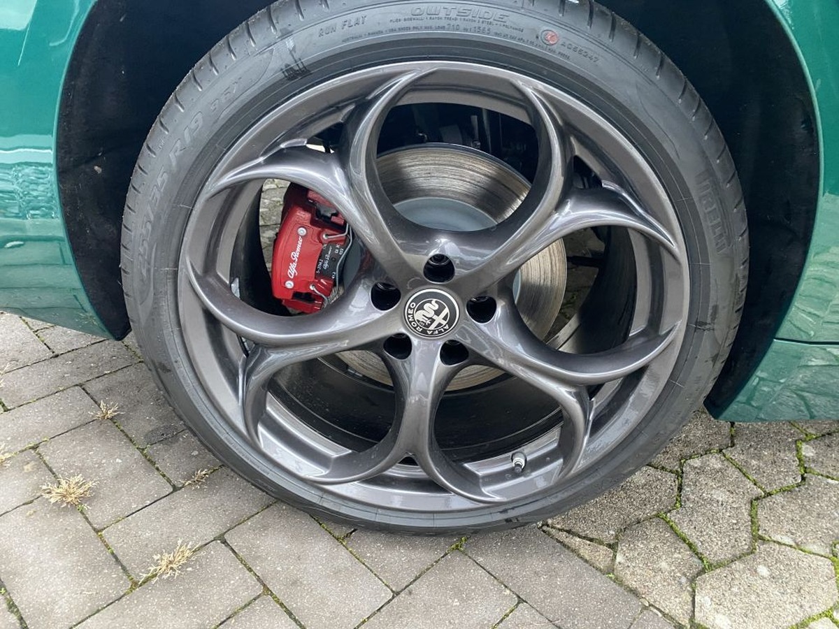Alfa Romeo Giulia 2.0T 280ch Tributo Italiano Q4 AT8