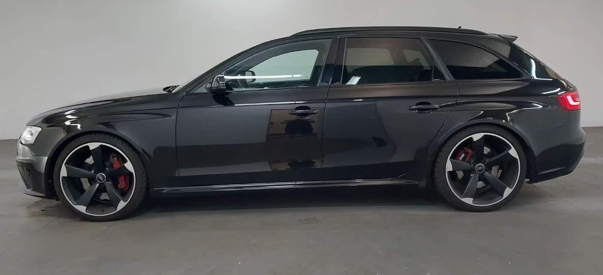 Audi RS4 Avant IV 4.2 V8 FSI 450ch quattro S tronic 7 Bang&Olufsen Toit ouvrant Caméra