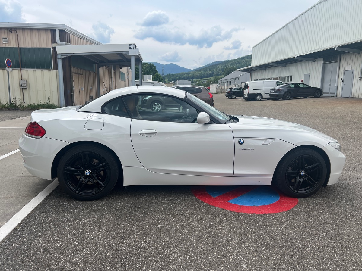 Bmw Z4 CONFORT 2.3 SDRIVE 204ch, SUIVI COMPLET, SIEGES CHAUFFANTS, BI XENON