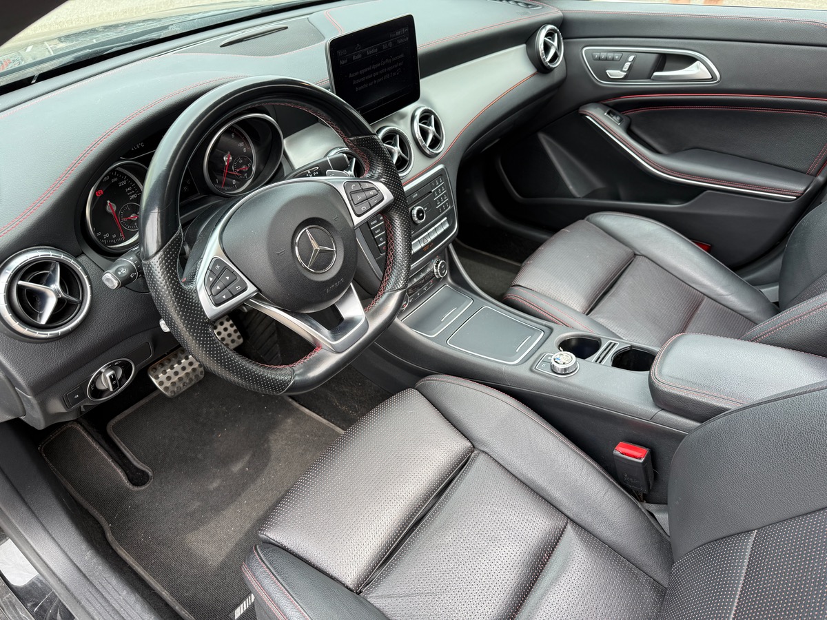 Mercedes-Benz CLA Shooting Brake 220 CDi 2.1 7G-DCT 177 cv, AMG line fascination, Toit ouvrant