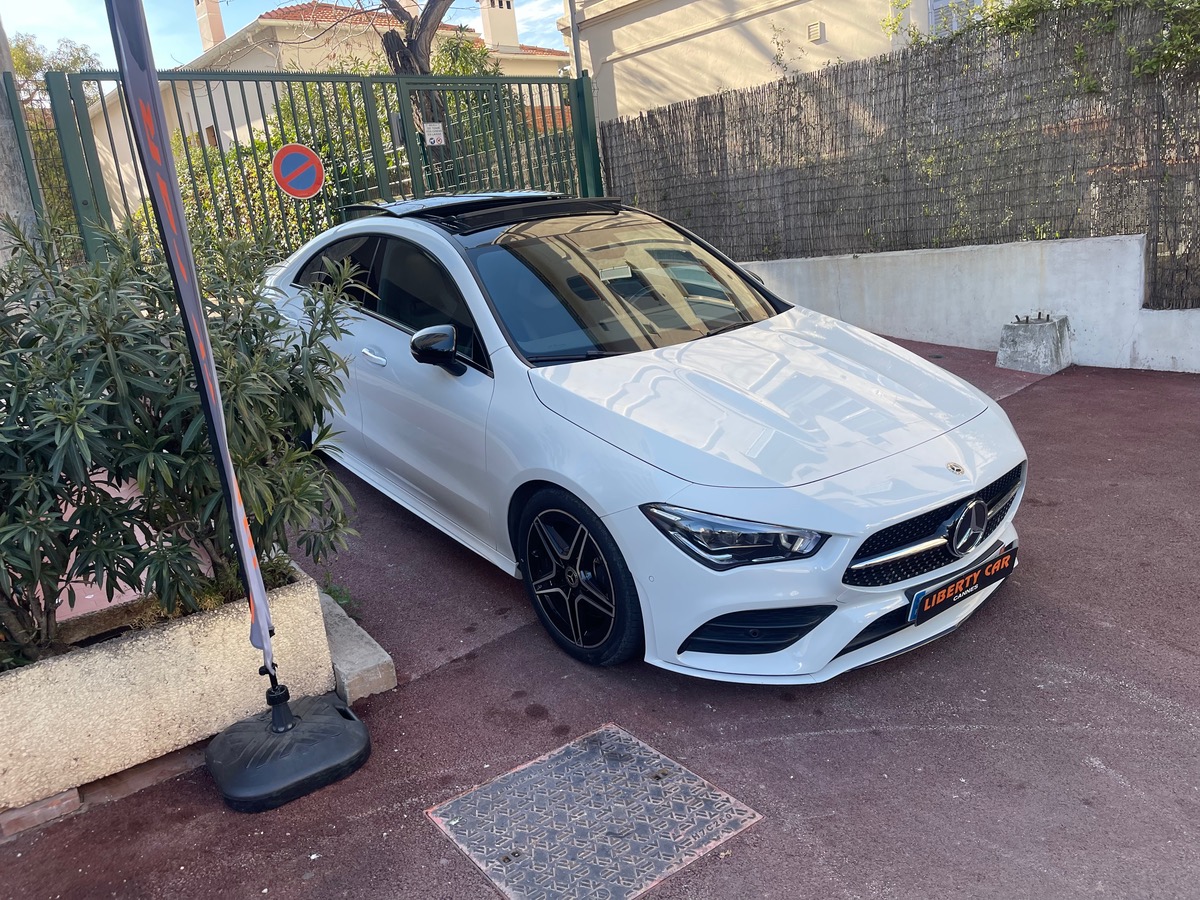 Mercedes Benz CLA 200 d AMG LINE/ Pack Black / Toit Ouvrant