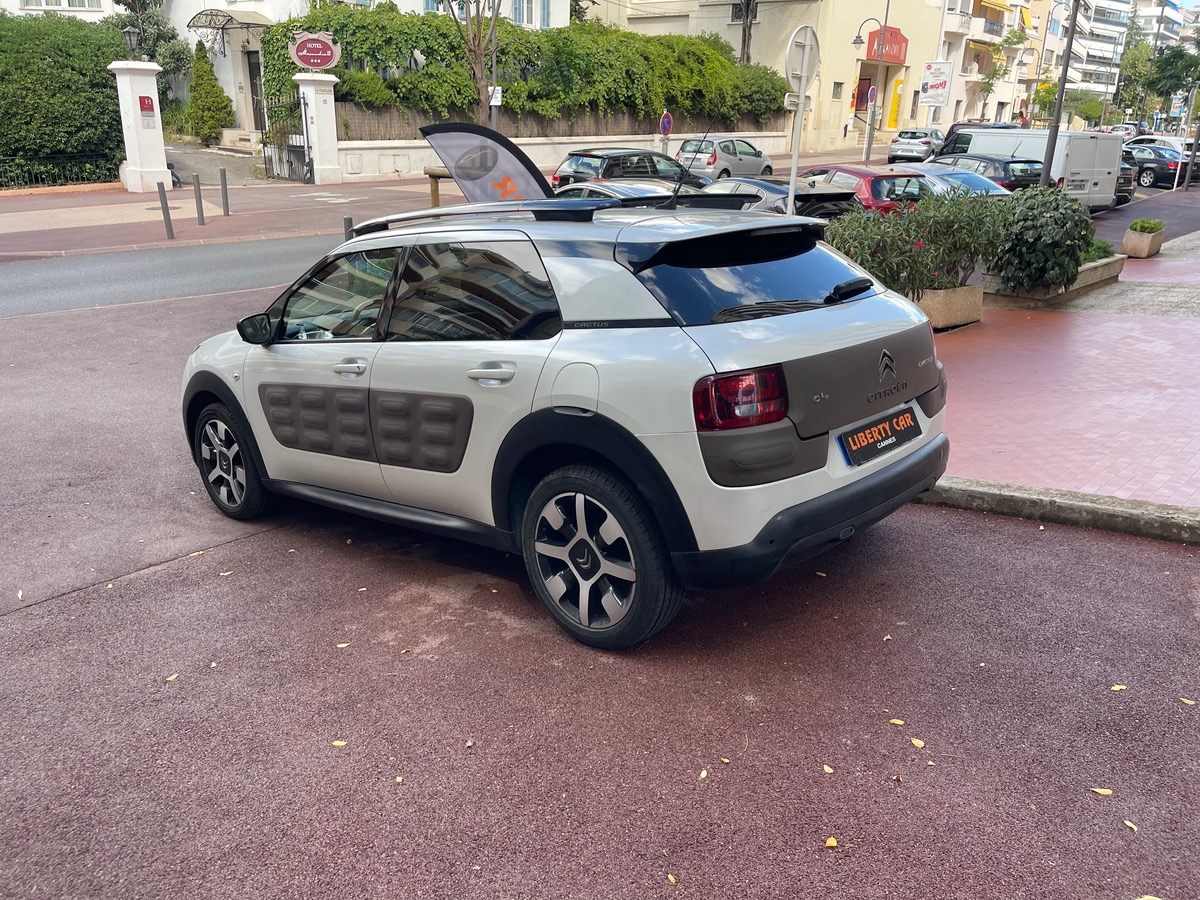 Citroën C4 Cactus 1.2 vti 110 CV /Finition Shine / Caméra / GPS