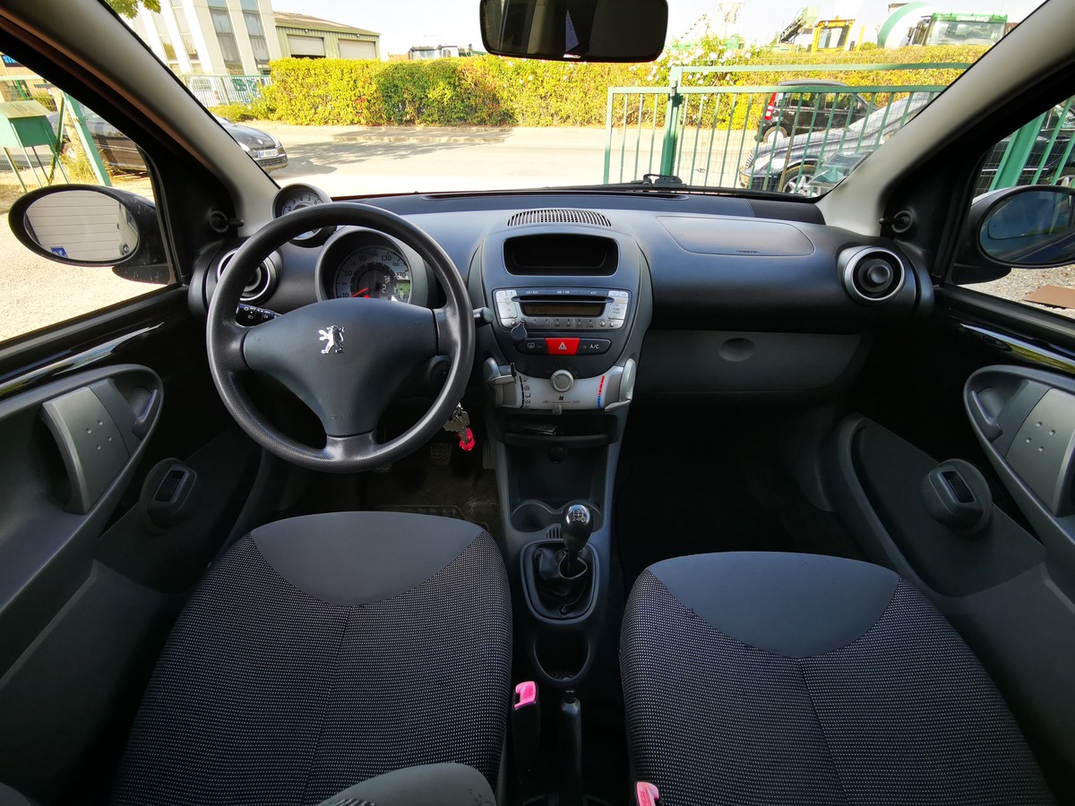 Peugeot 107 1.0 68 TRENDY CLIM 5 portes