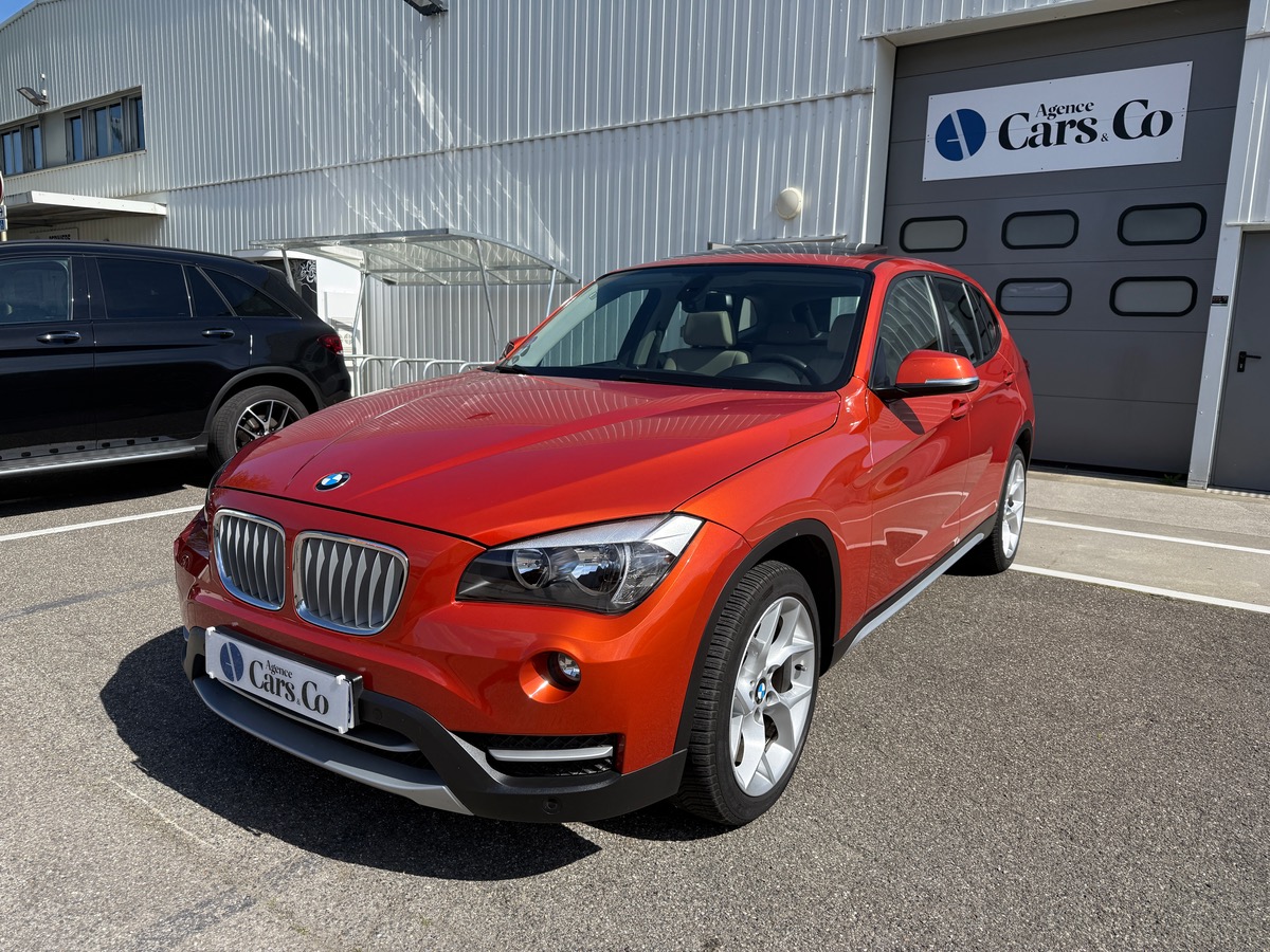 Bmw X1 20i 2L  184 X-Drive boite 8  X-line, Toit ouvrant, Sièges chauffants, Suivi complet