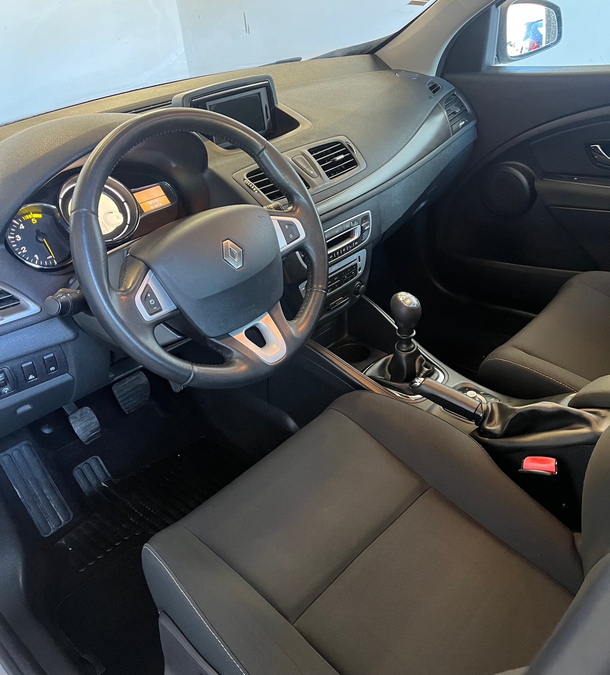 RENAULT Megane 1.5 dci 110 250000kms - 2plc