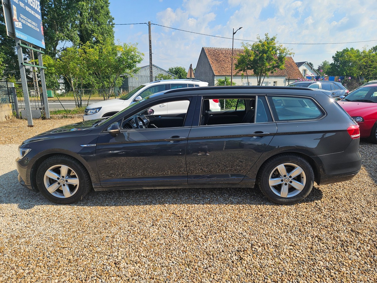 Volkswagen Passat VIII 1.6 TDI 120  SW  BLUEMOTION TECHNOLOGY BUSINESS ANNEE 2017 137500 KM