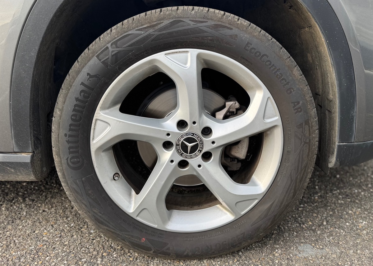 Mercedes-Benz GLA (2) 180 SENSATION 7G-DCT