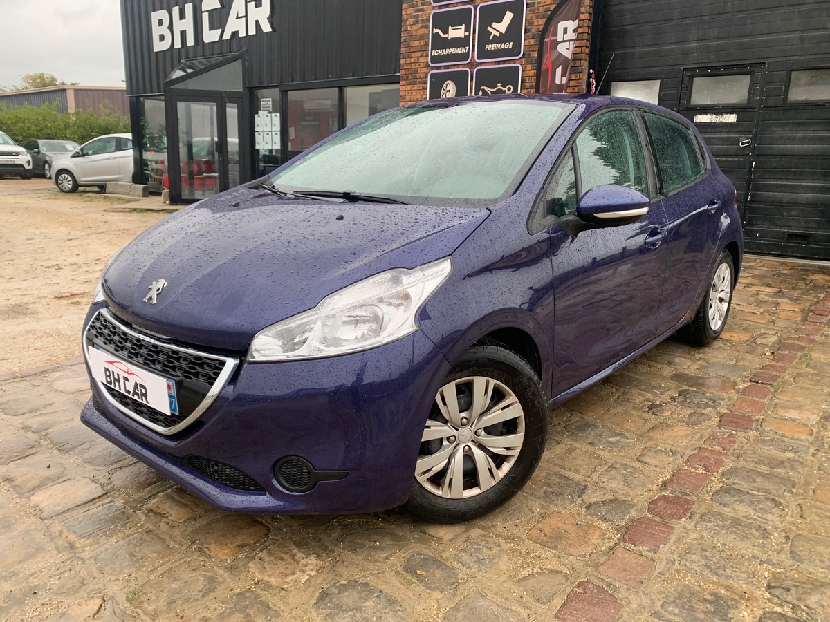 Image: Peugeot 208 1.2 vti 82 cv