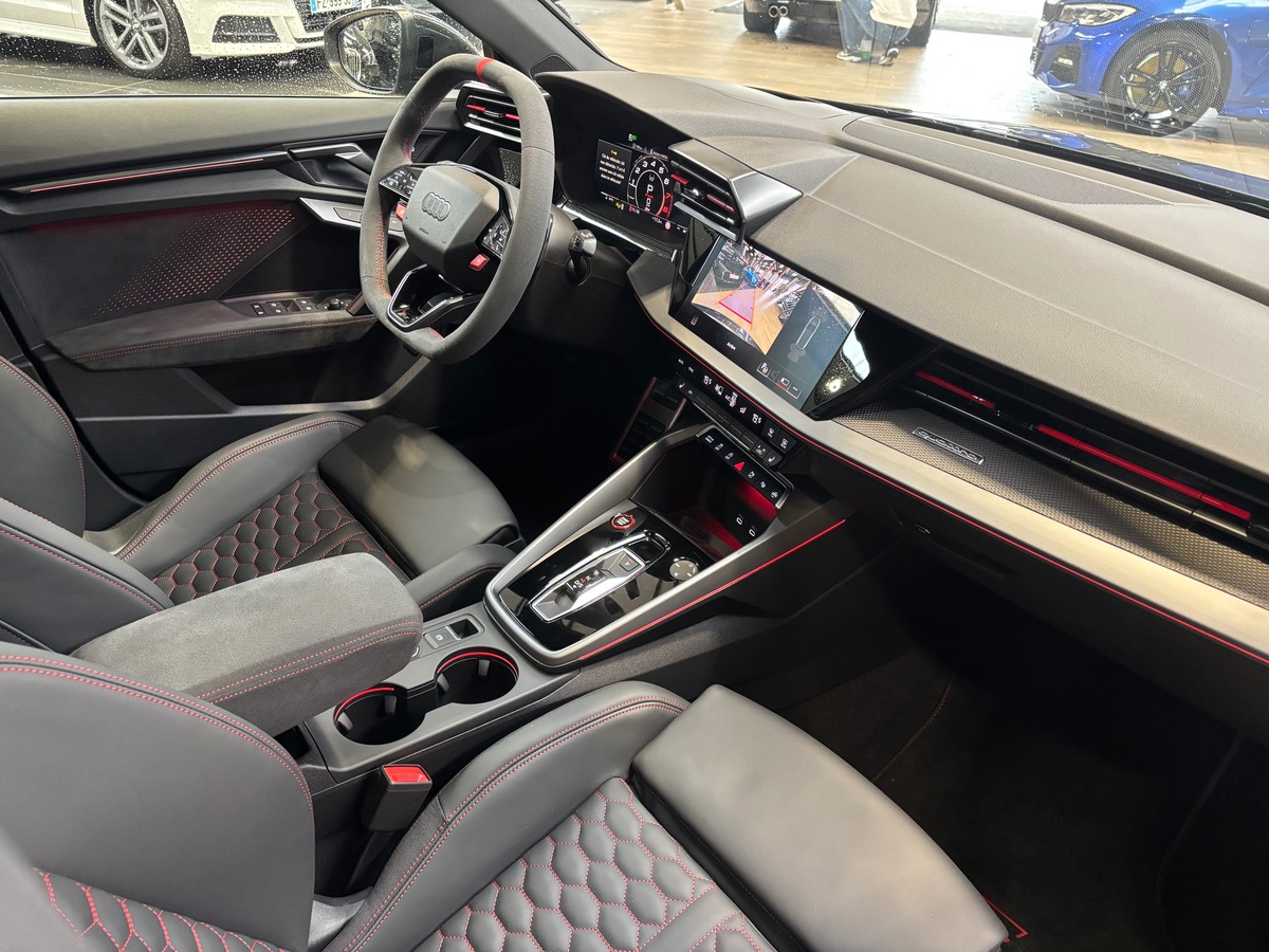 Audi RS3 SPORTBACK 2025 2.5 TFSI 400 QUATTRO S TRONIC 7