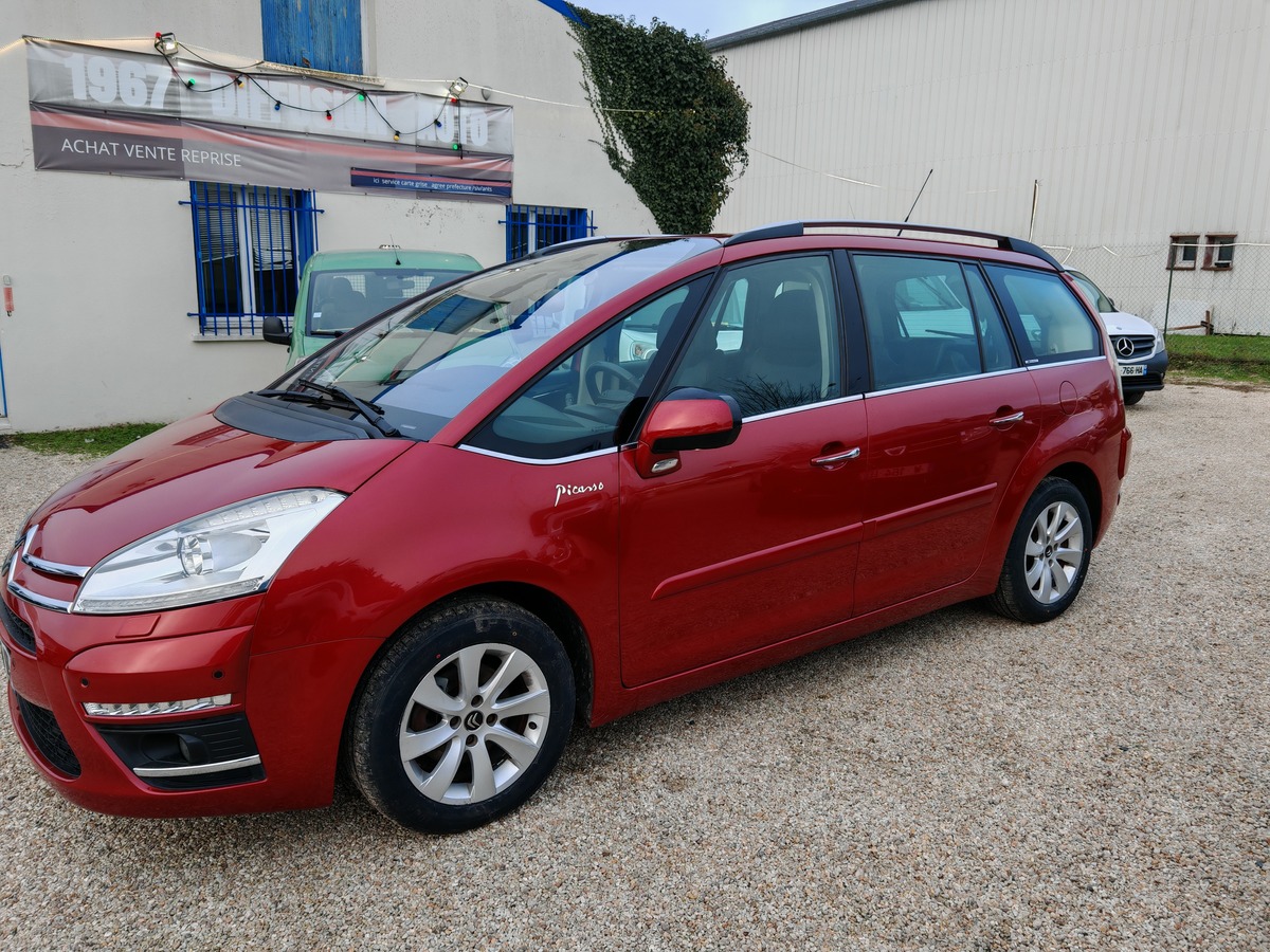 Citroen Grand C4 Picasso 7 places 1.6 hdi  110  exclusive , distribution ne