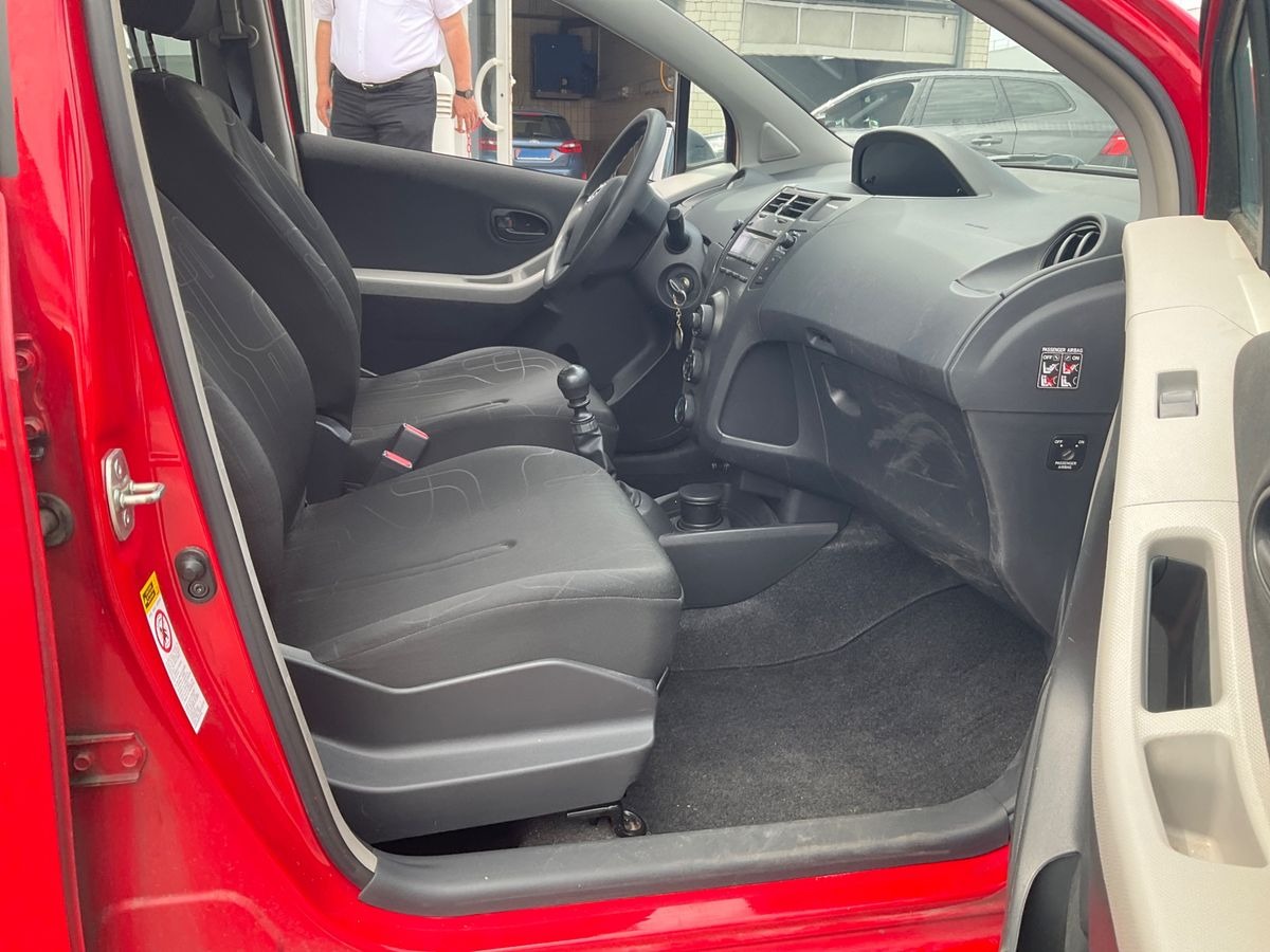 Toyota Yaris II 1.33 VVTi 100