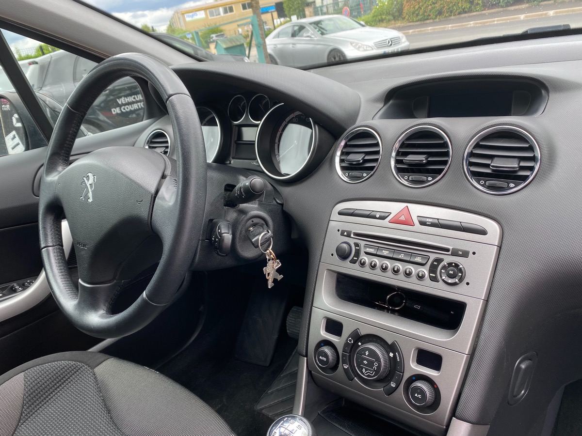 Peugeot 308 1.6 HDI 92 ACTIVE aa