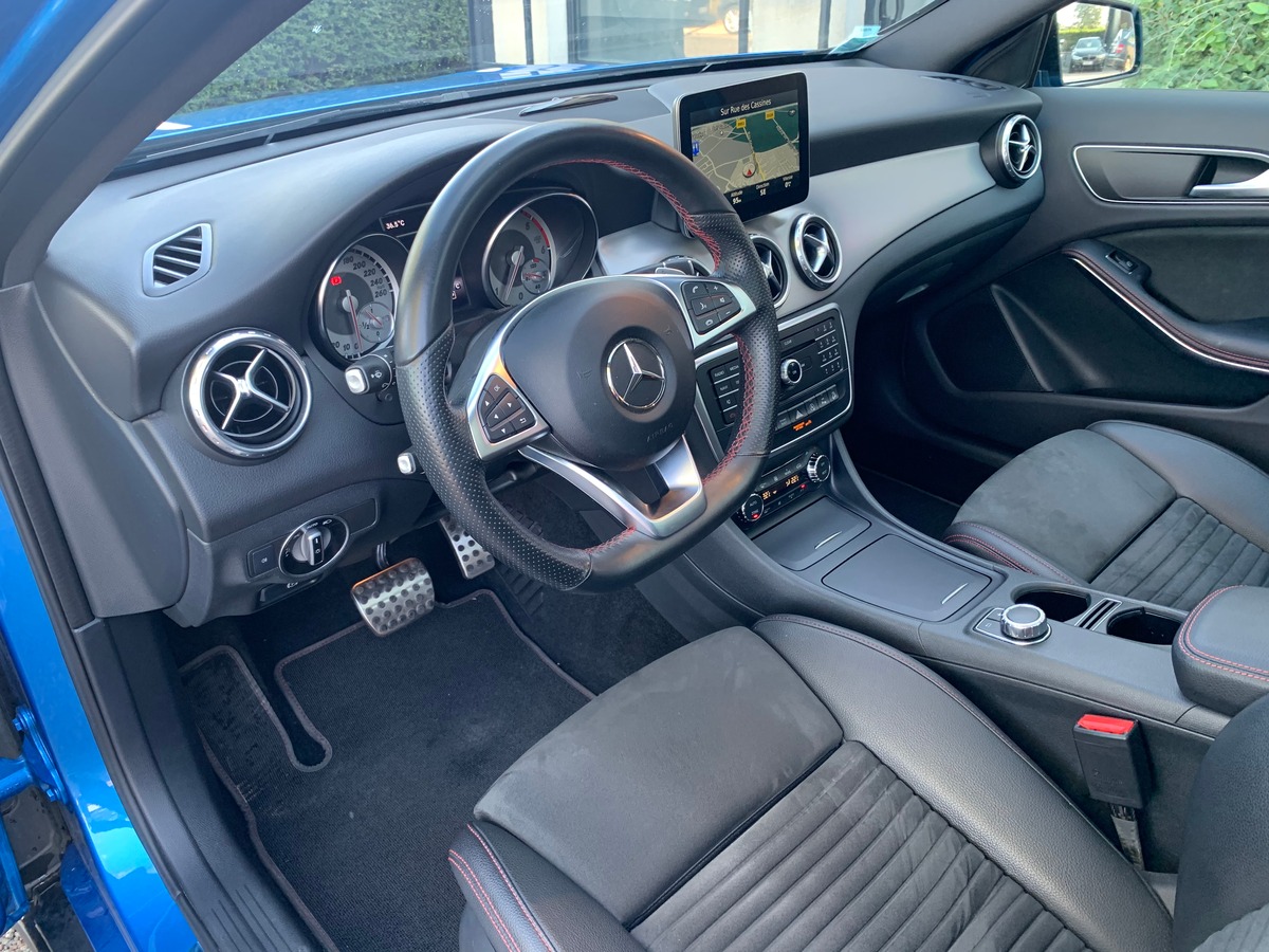 Mercedes-Benz GLA* 200 Fascination AMG 7GT 4MATIC 200d B