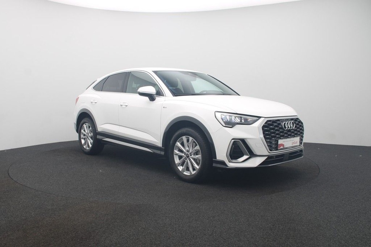 Audi Q3 Sportback II 45 TFSI e 245ch S line S tronic 6/Clé confort/Caméra/Pneus 4 saisons