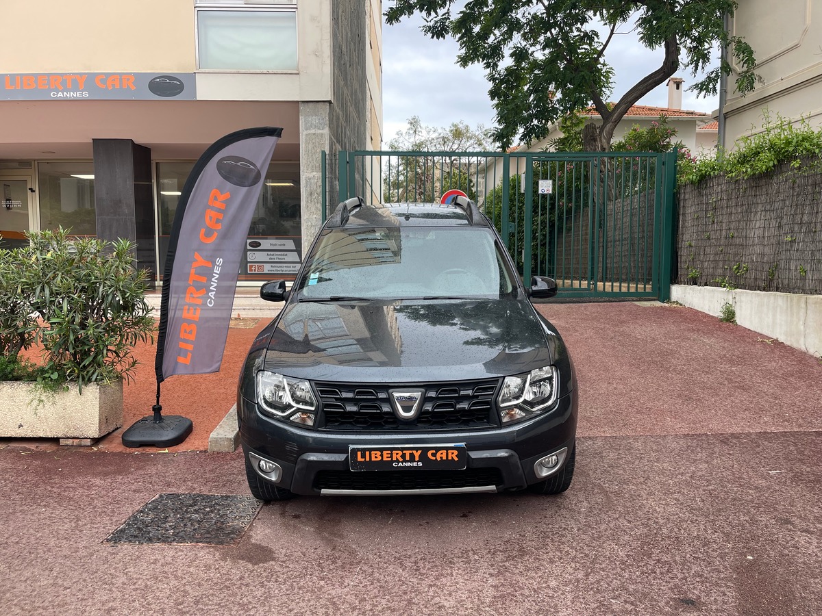 Dacia Duster 1.5 DCI 109 cv Boîte auto / Phase 2 / GPS / Attelage/ Courroie neuve