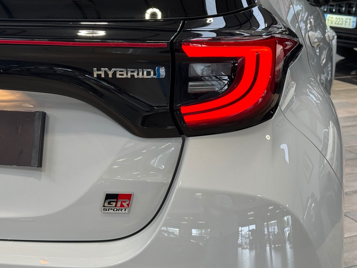 Toyota Yaris 1.5 VVTI 116CV GR SPORT JBL/ HUD 1ERE MAIN
