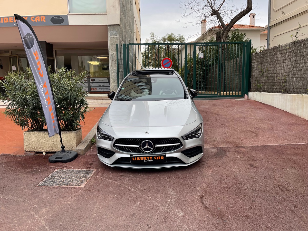 Mercedes-Benz CLA 200 i AMG LINE / JANTES 35 /PACK BLACK / FULL OPTIONS