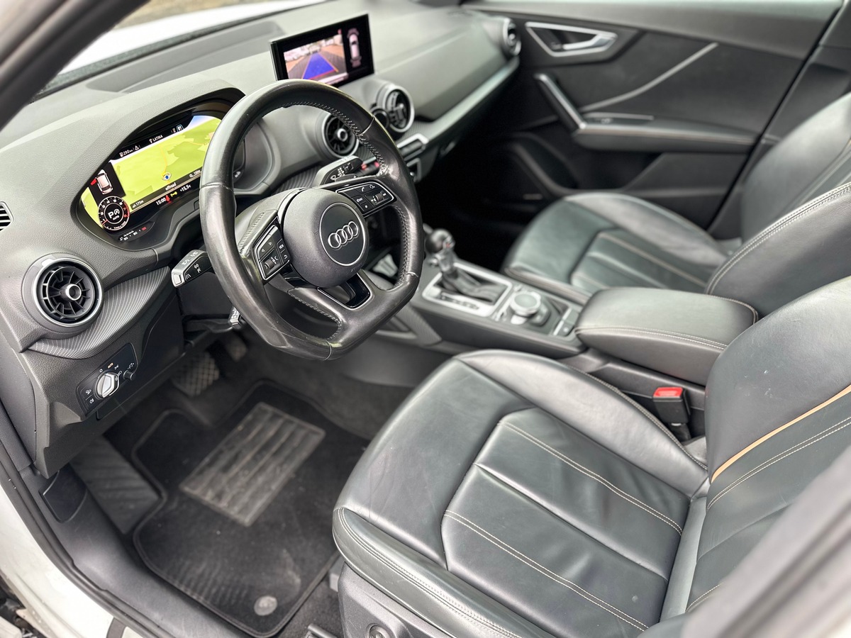 Audi Q2 S-LINE 1.4 tfsi 150 cv Boîte auto - VIRTUAL COCKPIT - BANG & OLUFSEN - APPLE CARPLAY