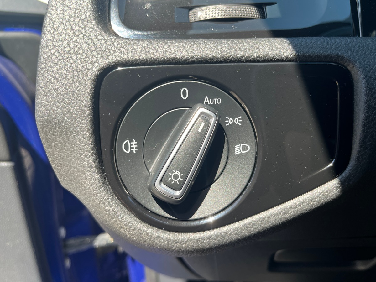 Volkswagen GOLF 7 R 300ch 4MOTION DSG6, TOIT OUVRANT, GPS