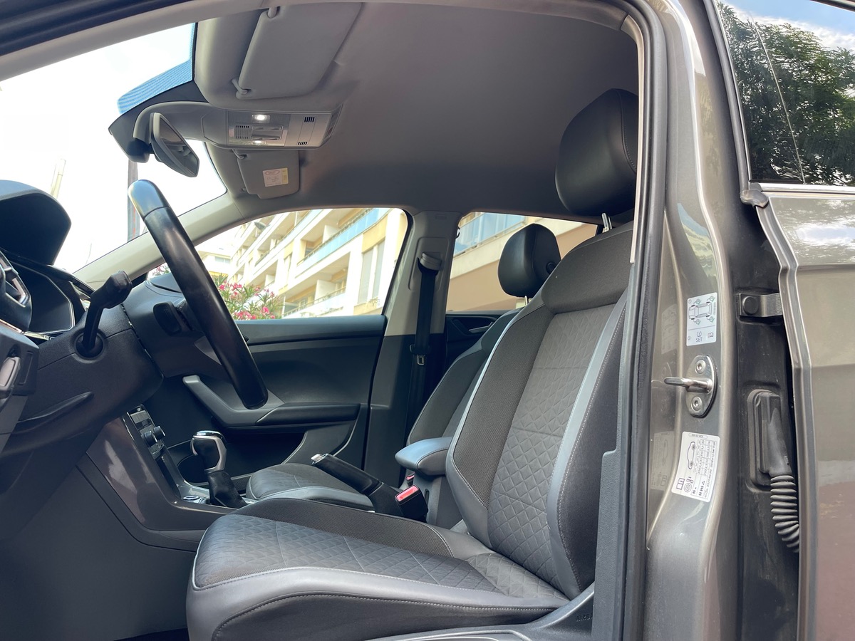 Volkswagen T-Cross TSI 116 CV/ DSG7 / Carat / Virtual Cockpit / CarPlay / Caméra